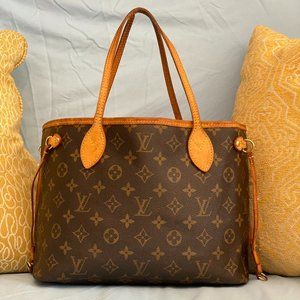 LOUIS VUITTON Neverfull PM Monogram Hand Bag